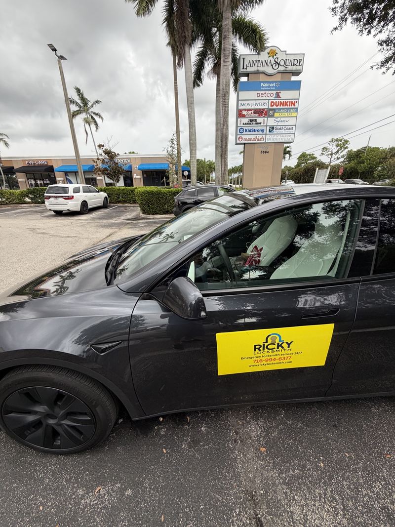 Ricky Locksmith service vehicle parked at Lantana Square