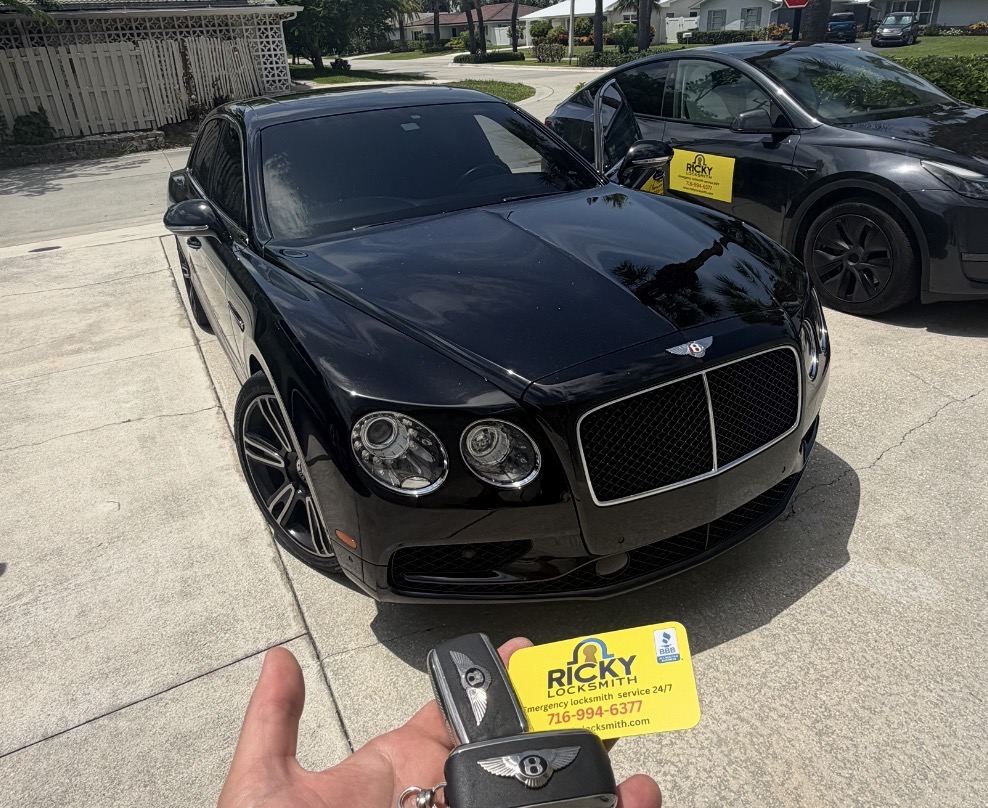 Bentley Flying Spur key fob replacement in South Florida