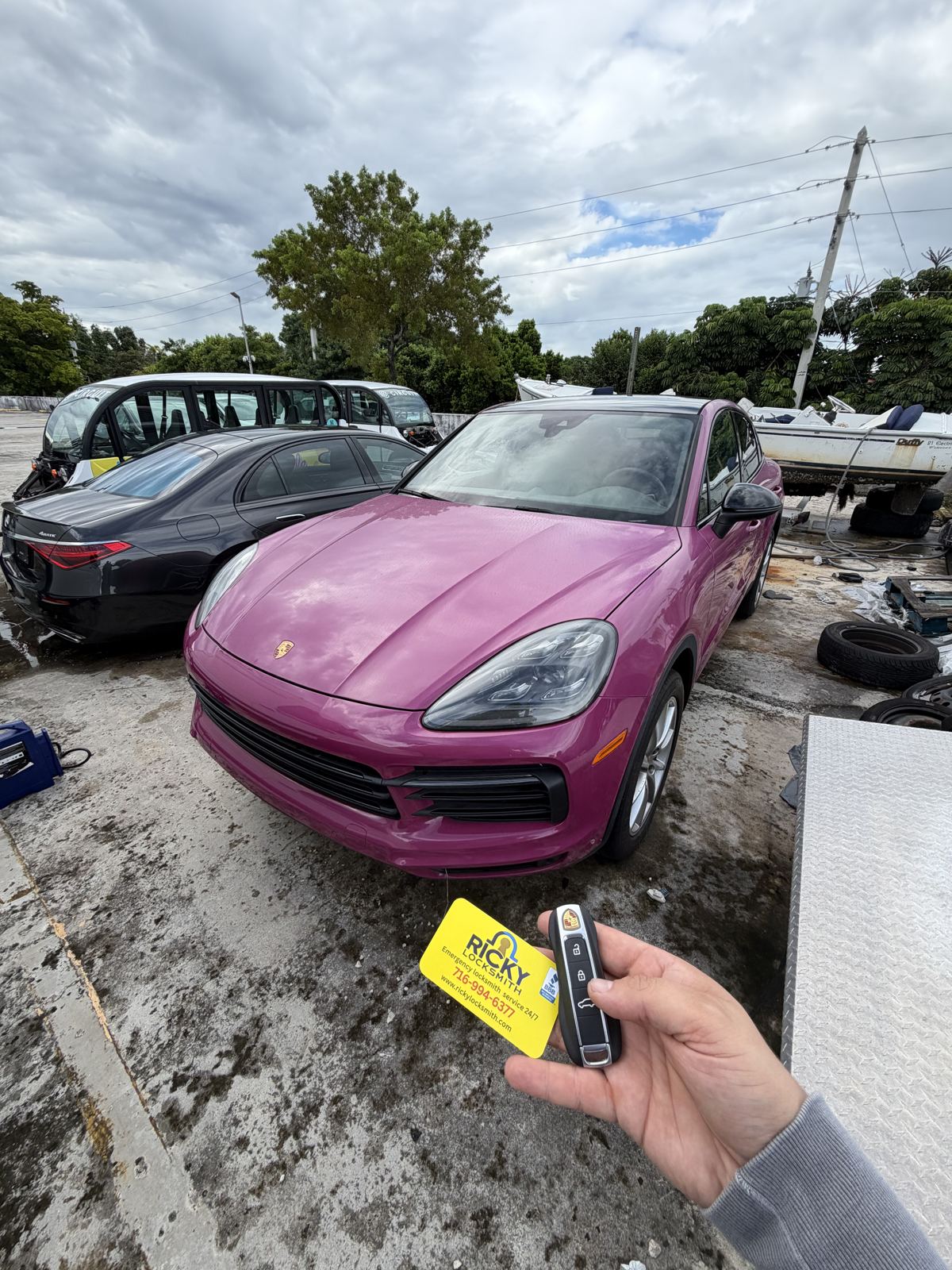 Porsche Cayenne key fob replacement by Ricky Locksmith
